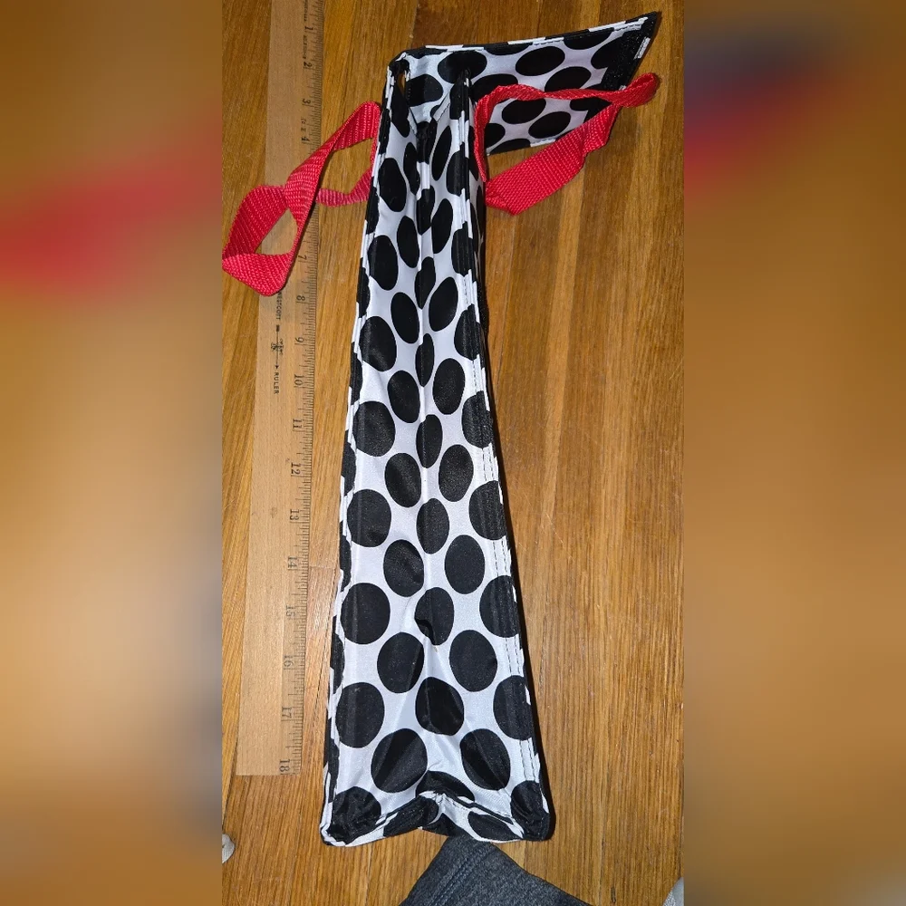 Thirty-One Gifts Perfect Bottle‎ Thermal Insulated Tote in “Spotty” Wine Carrier